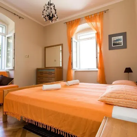 Apartment Pietra