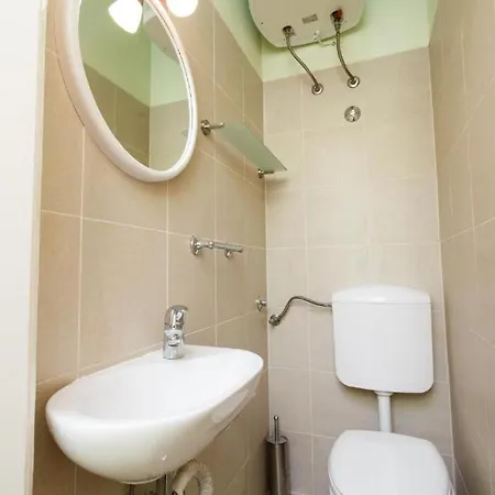 Apartment Pietra *